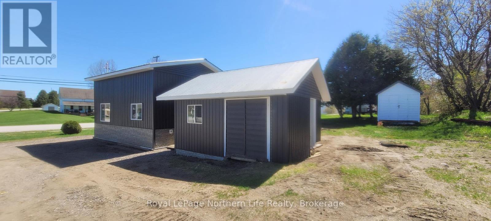












71 CACHE STREET

,
West Nipissing (Cache Bay),




Ontario
P0H1G0

