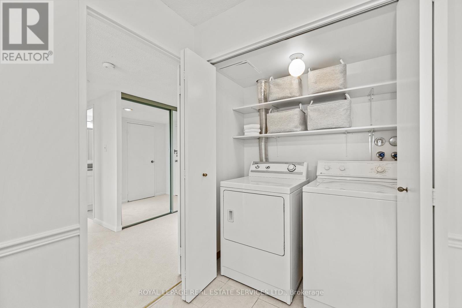 












1106 - 2185 MARINE DRIVE

,
Oakville,




Ontario
L6L5L6

