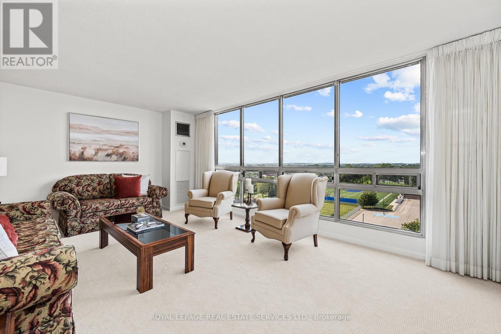 












1106 - 2185 MARINE DRIVE

,
Oakville,




Ontario
L6L5L6

