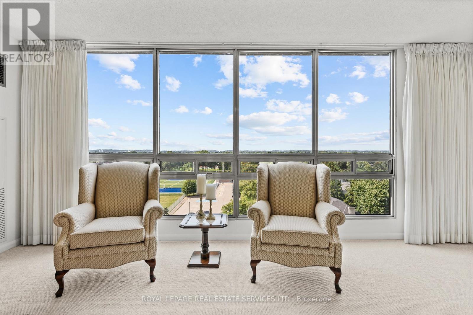 












1106 - 2185 MARINE DRIVE

,
Oakville,




Ontario
L6L5L6

