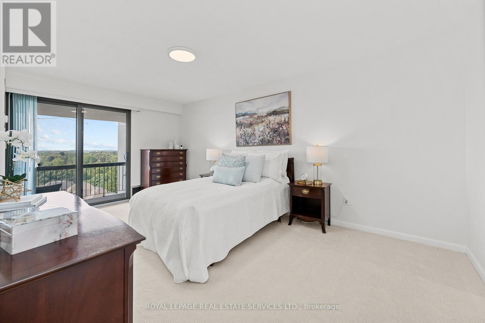 












1106 - 2185 MARINE DRIVE

,
Oakville,




Ontario
L6L5L6

