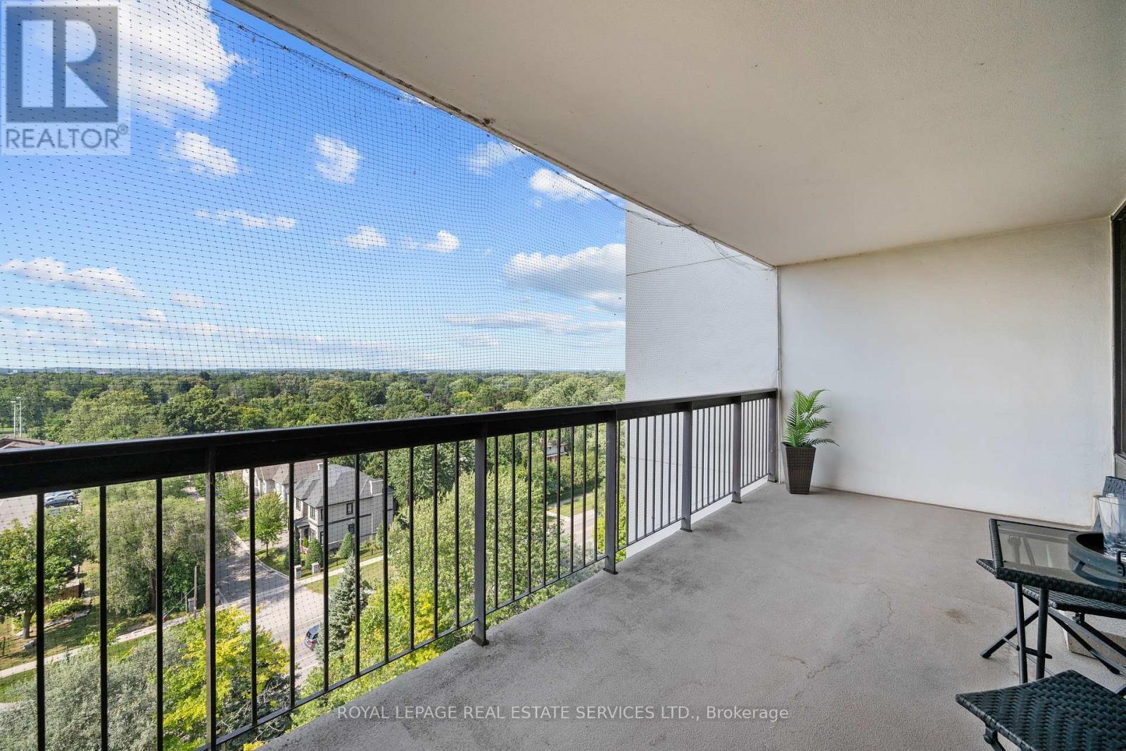 












1106 - 2185 MARINE DRIVE

,
Oakville,




Ontario
L6L5L6

