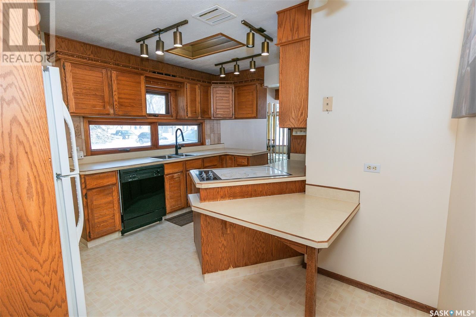 












601 Prospect AVENUE

,
Luseland,




Saskatchewan
S0L2A0

