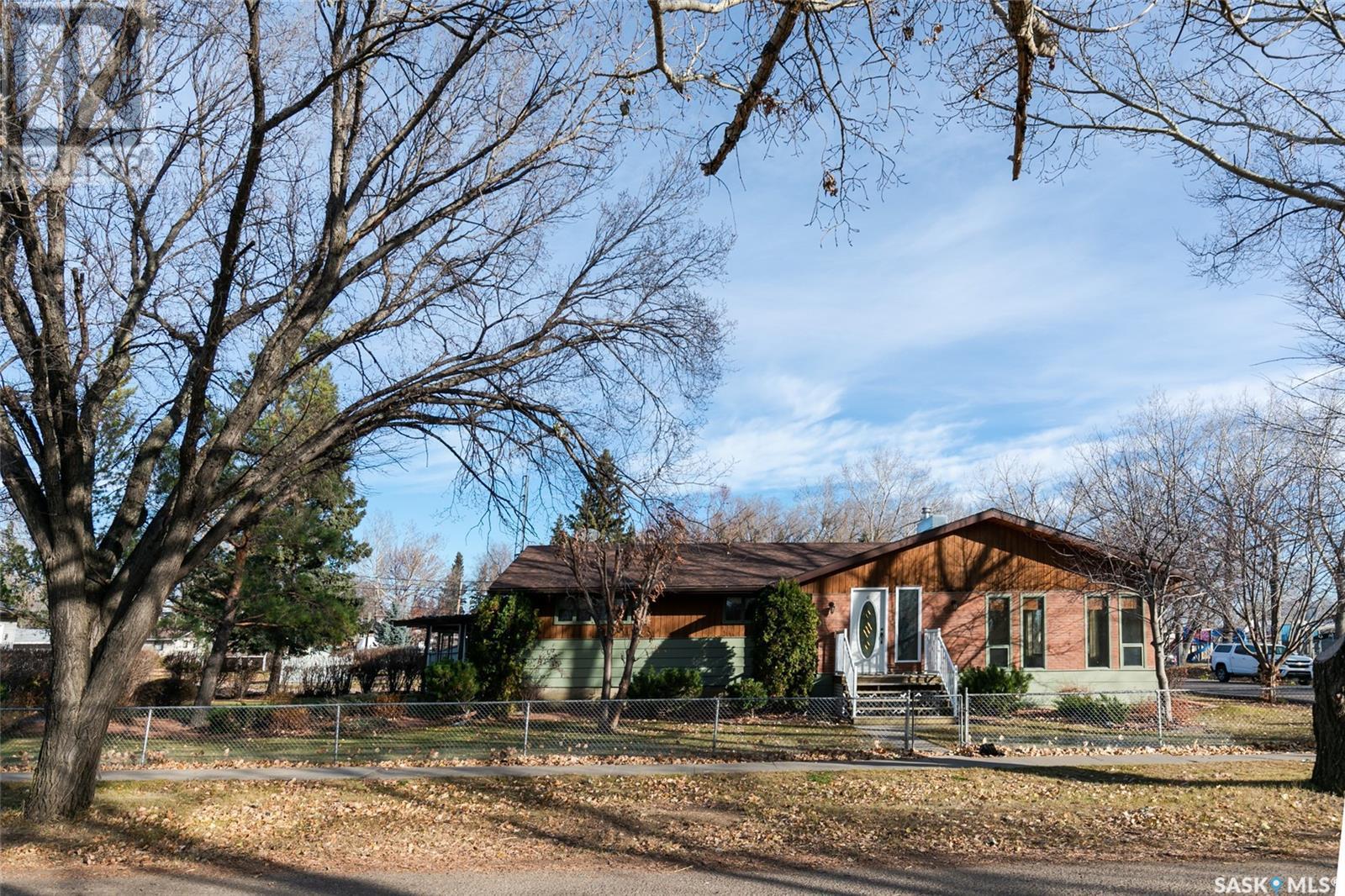 












601 Prospect AVENUE

,
Luseland,




Saskatchewan
S0L2A0

