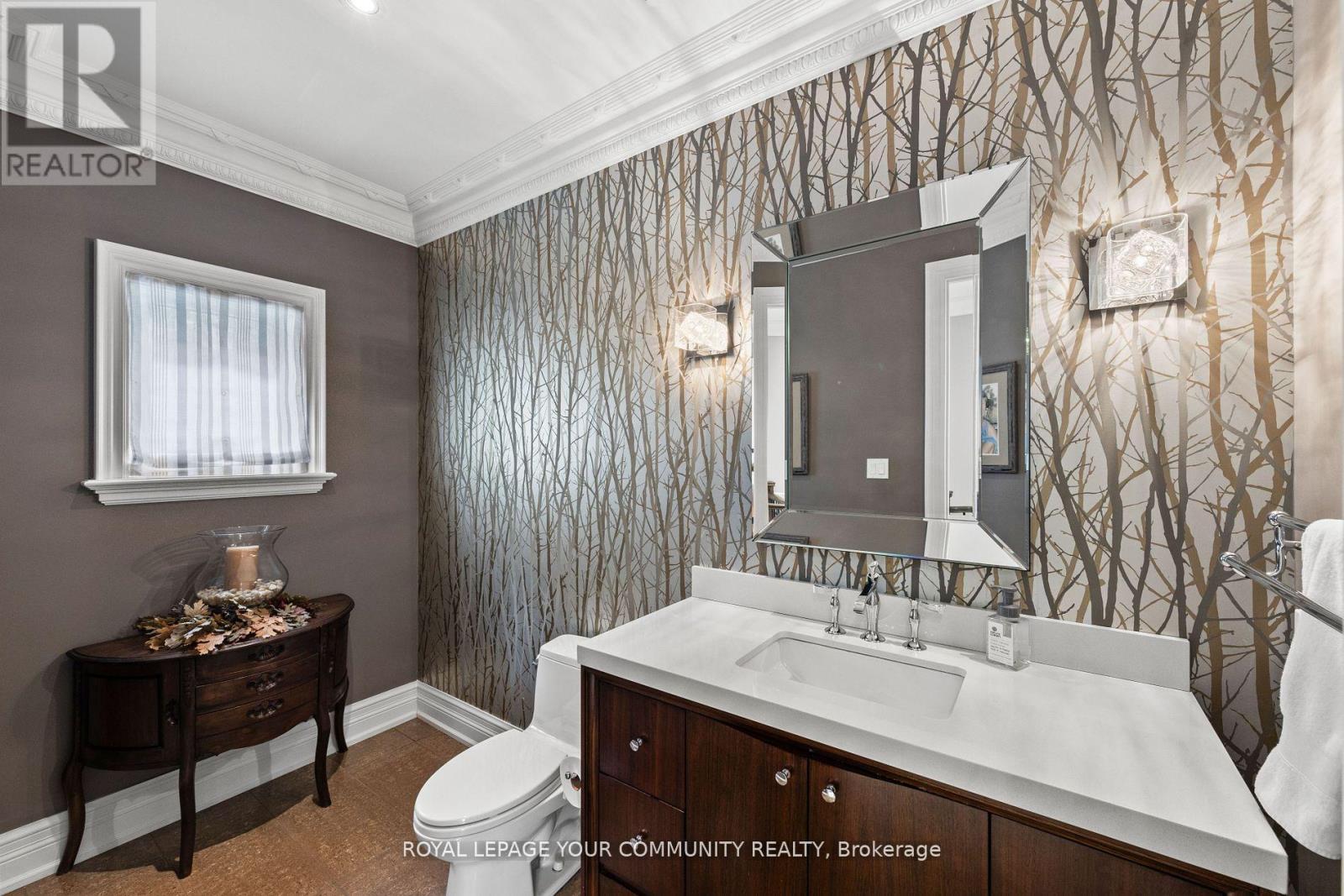 












6 MAGISTRALE COURT

,
Richmond Hill,




Ontario
L4C0H3

