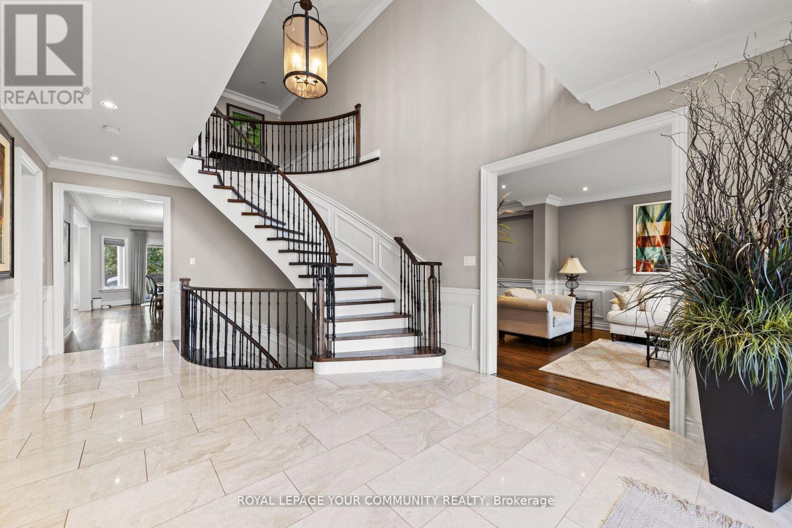 












6 MAGISTRALE COURT

,
Richmond Hill,




Ontario
L4C0H3

