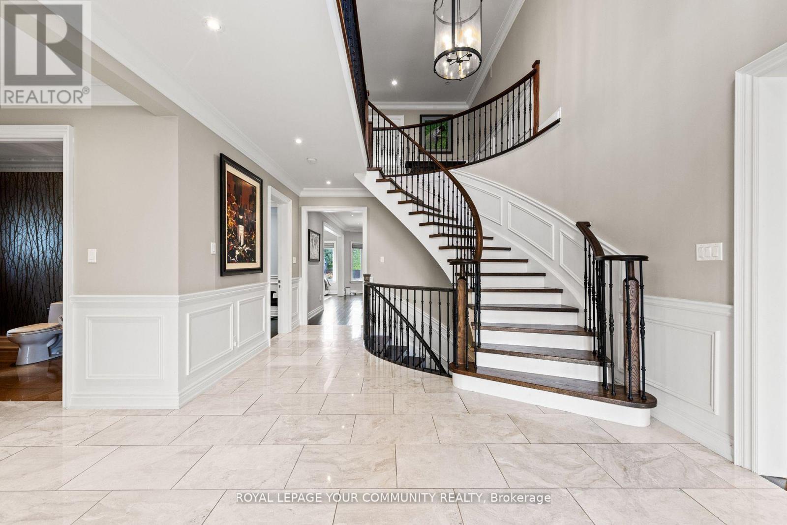 












6 MAGISTRALE COURT

,
Richmond Hill,




Ontario
L4C0H3

