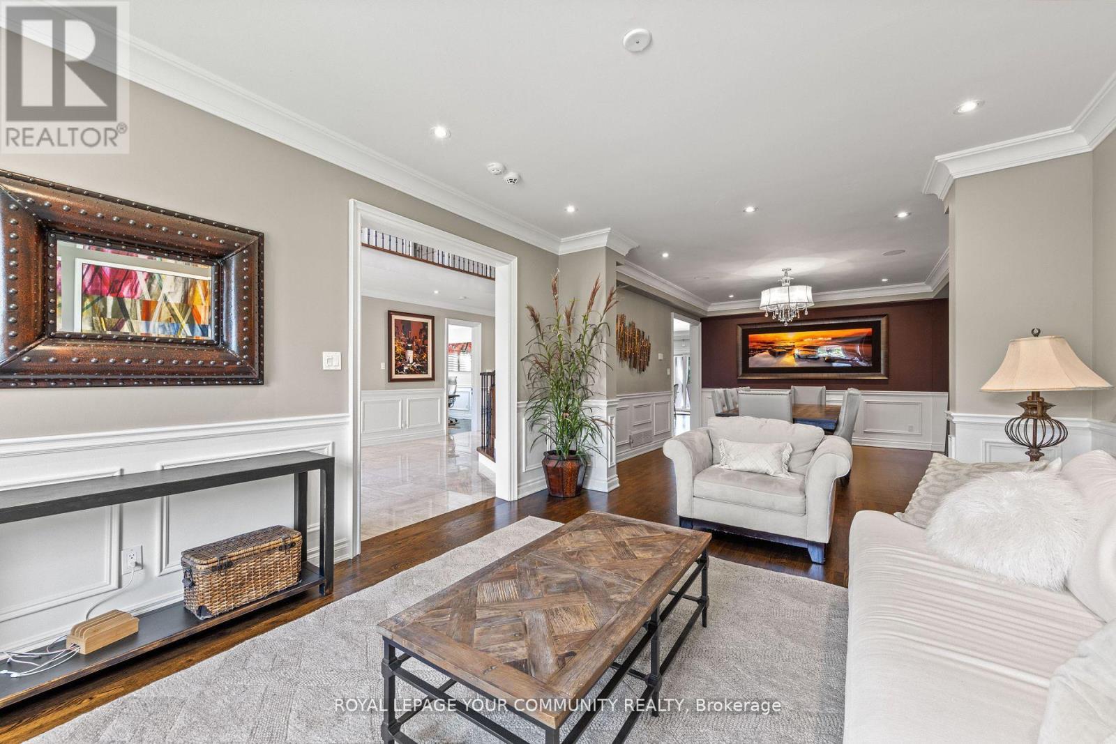 












6 MAGISTRALE COURT

,
Richmond Hill,




Ontario
L4C0H3

