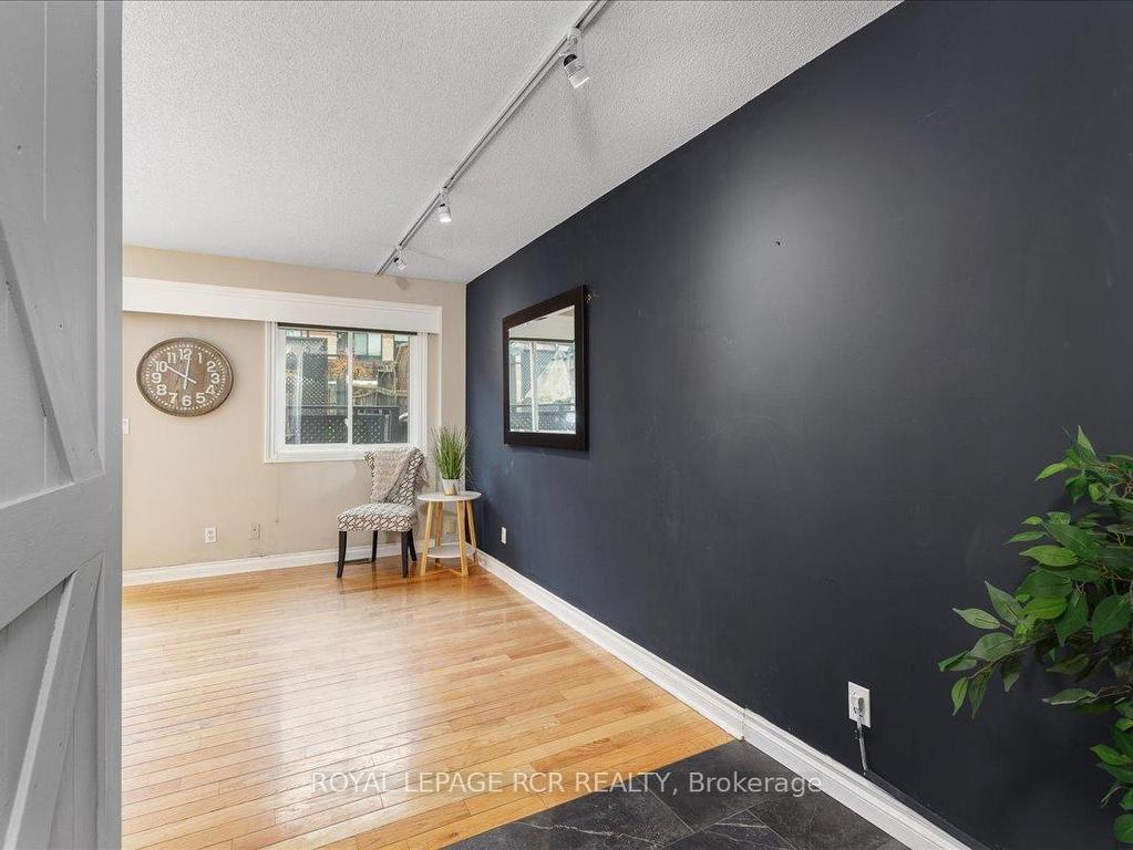 









315


Crowder

Boulevard,
Newmarket,




ON
L3Y 8J6

