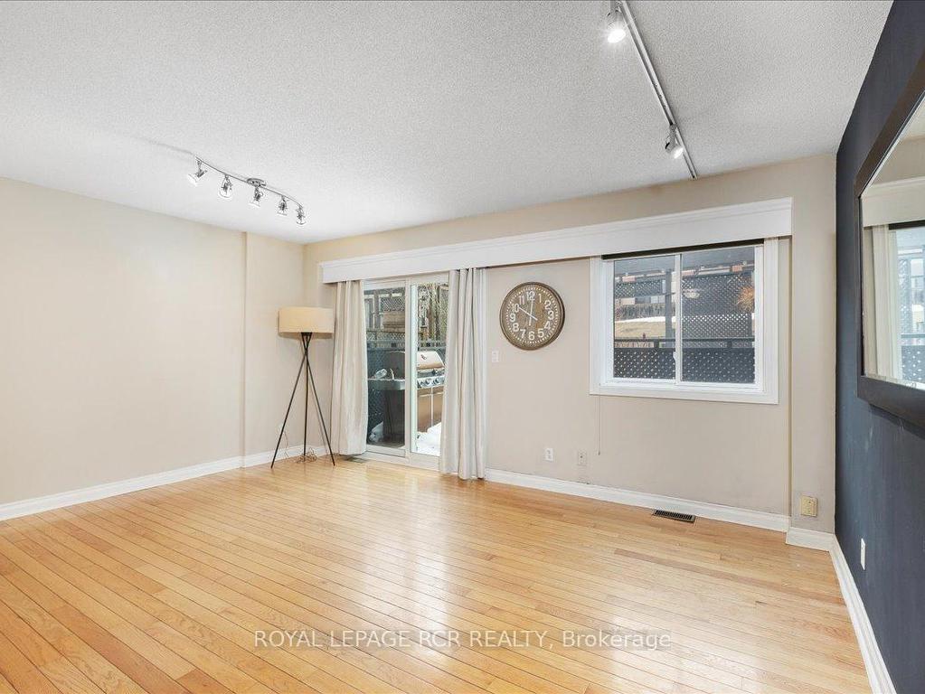 









315


Crowder

Boulevard,
Newmarket,




ON
L3Y 8J6

