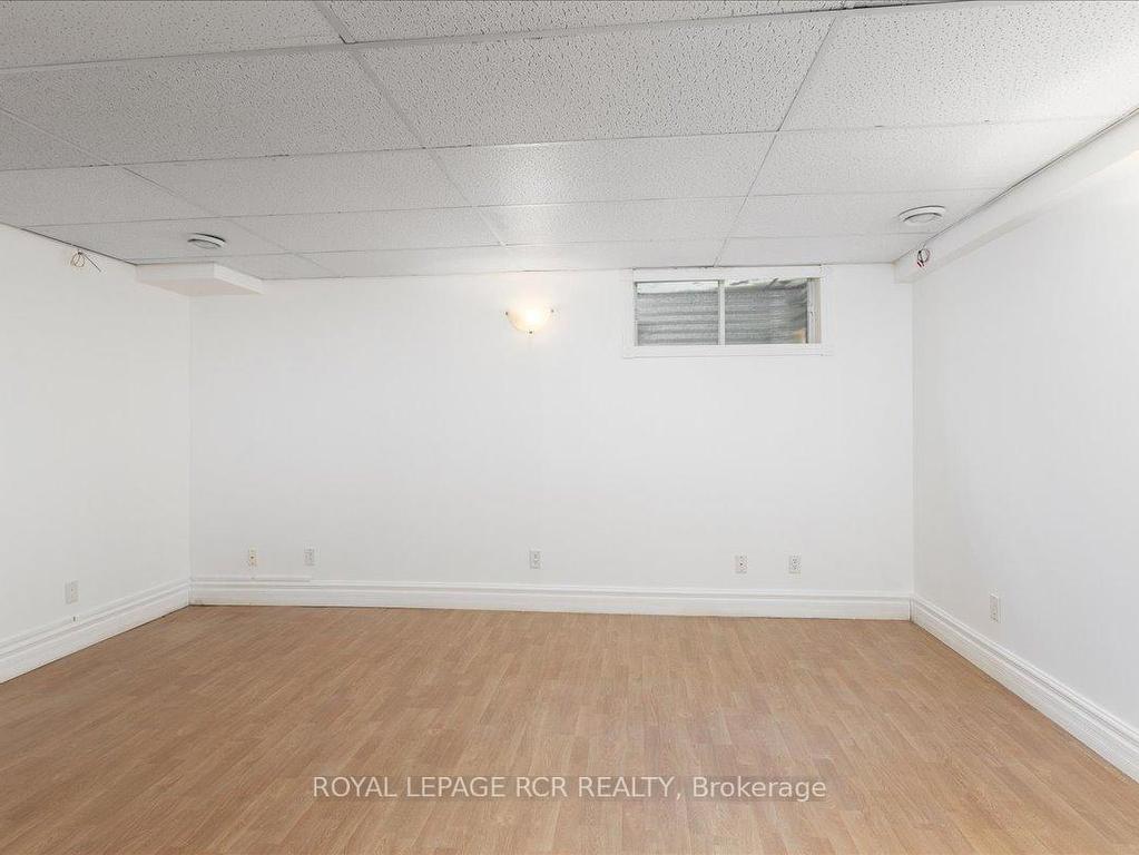 









315


Crowder

Boulevard,
Newmarket,




ON
L3Y 8J6

