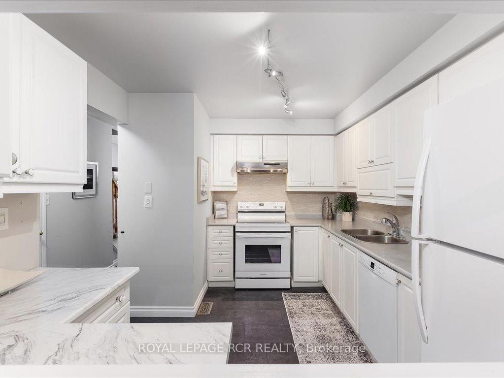 









315


Crowder

Boulevard,
Newmarket,




ON
L3Y 8J6

