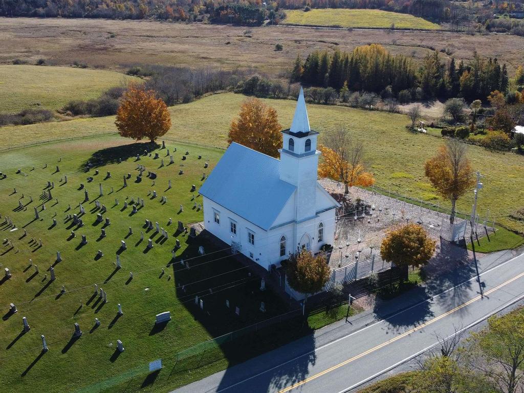 












8096 Highway 215 Highway

,
Selma,




NS
B0N 1T0

