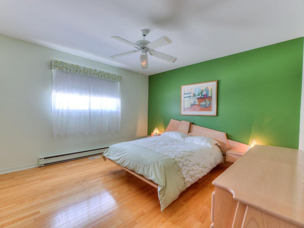 









134


32e Avenue

,
Saint-Eustache,




QC
J7P3X7

