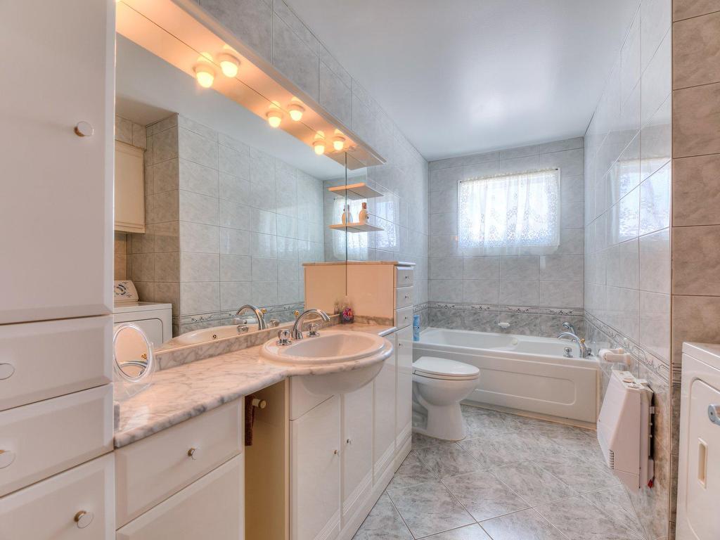 









134


32e Avenue

,
Saint-Eustache,




QC
J7P3X7

