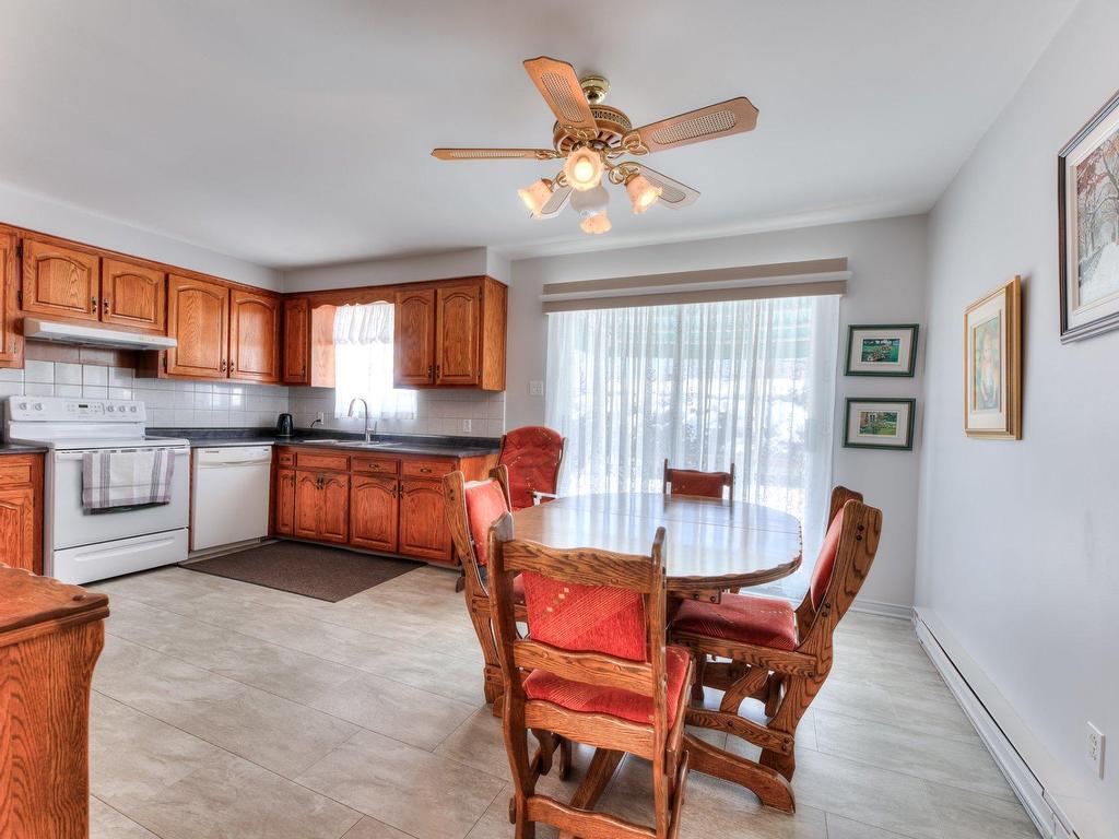 









134


32e Avenue

,
Saint-Eustache,




QC
J7P3X7

