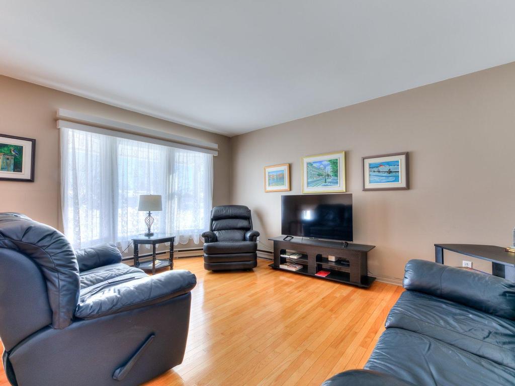 









134


32e Avenue

,
Saint-Eustache,




QC
J7P3X7

