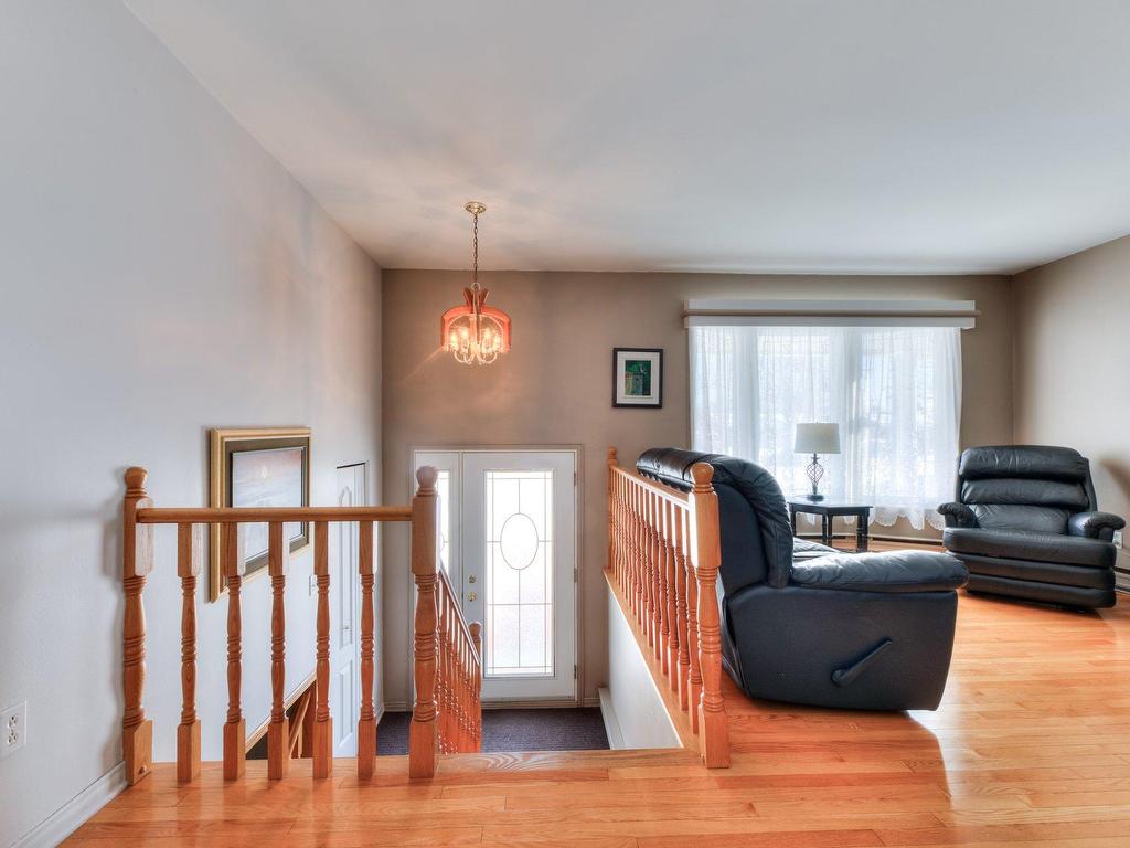 









134


32e Avenue

,
Saint-Eustache,




QC
J7P3X7


