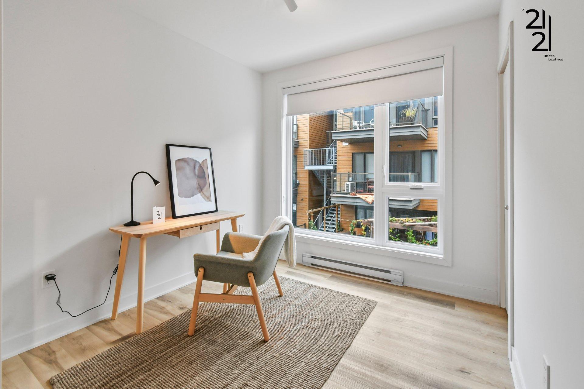 









2121


Av. Papineau

, 106,
Montréal (Ville-Marie),




QC
H2K4J5


