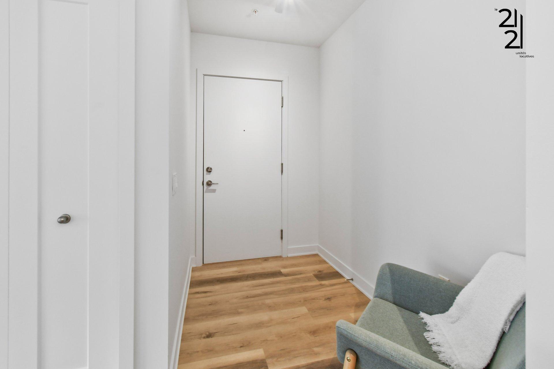









2121


Av. Papineau

, 106,
Montréal (Ville-Marie),




QC
H2K4J5

