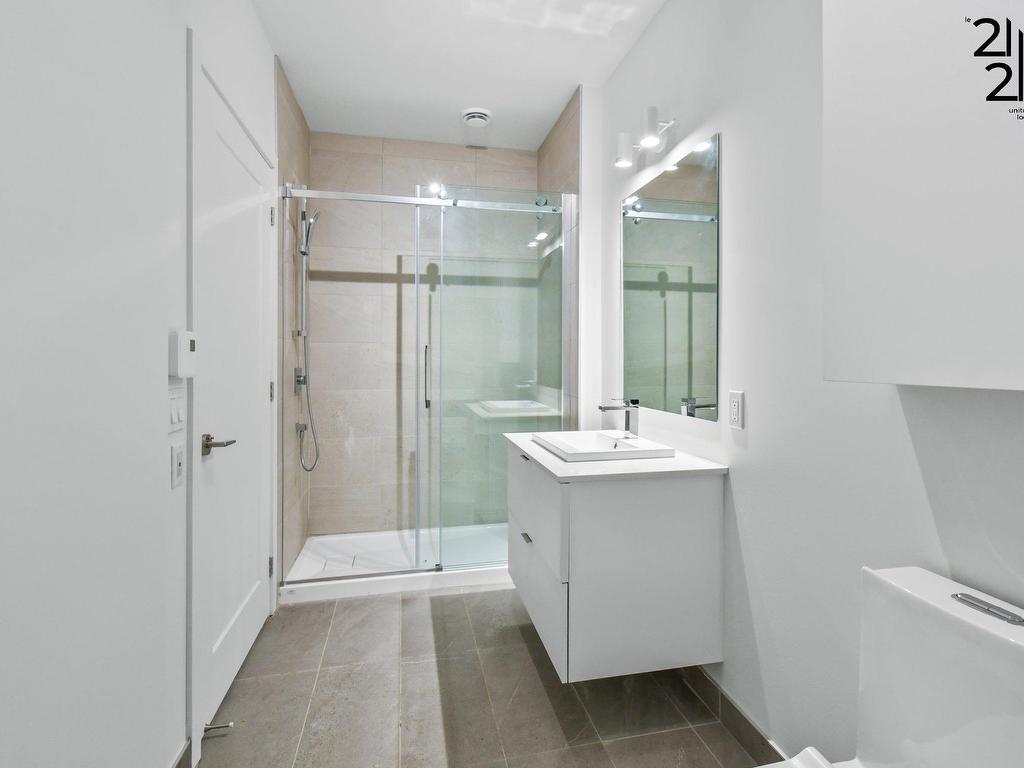 









2121


Av. Papineau

, 502,
Montréal (Ville-Marie),




QC
H2K4J5

