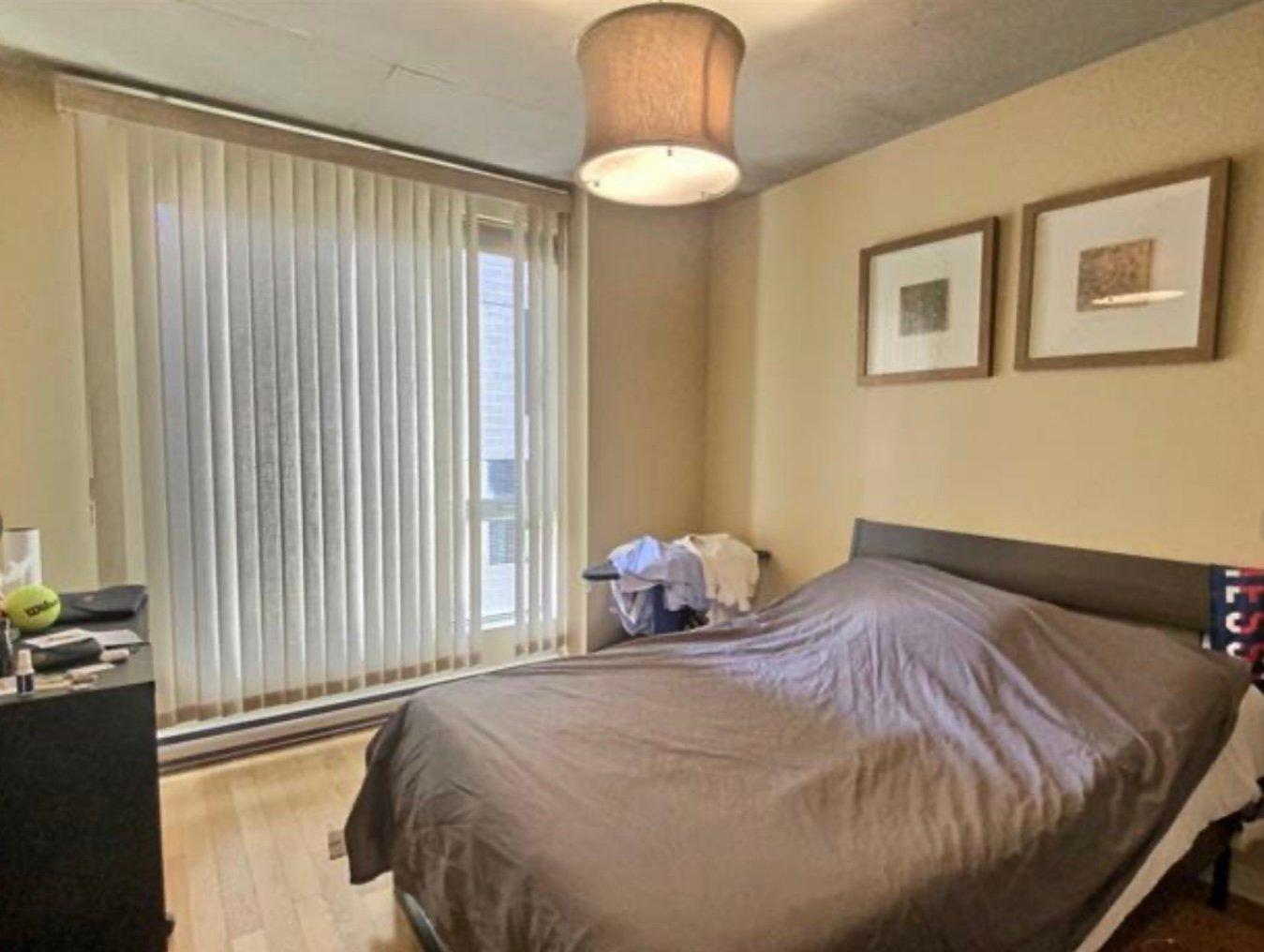 









1235


Rue Bishop

, 406,
Montréal (Ville-Marie),




QC
H3G0A6

