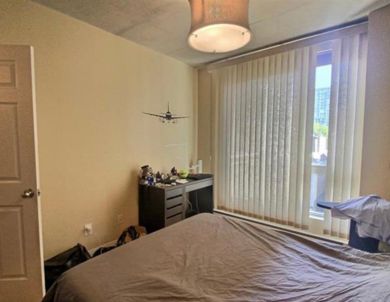 









1235


Rue Bishop

, 406,
Montréal (Ville-Marie),




QC
H3G0A6

