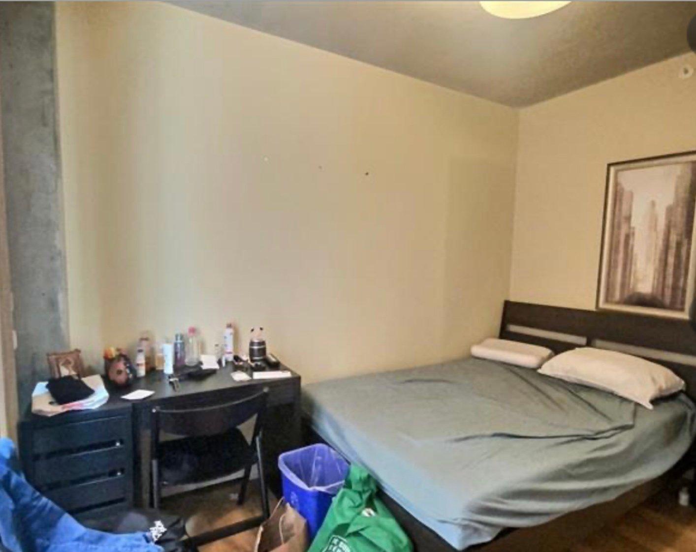









1235


Rue Bishop

, 406,
Montréal (Ville-Marie),




QC
H3G0A6

