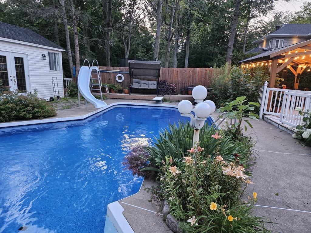 









35


Rue Brissette

,
Saint-Mathieu-de-Beloeil,




QC
J3G0G2

