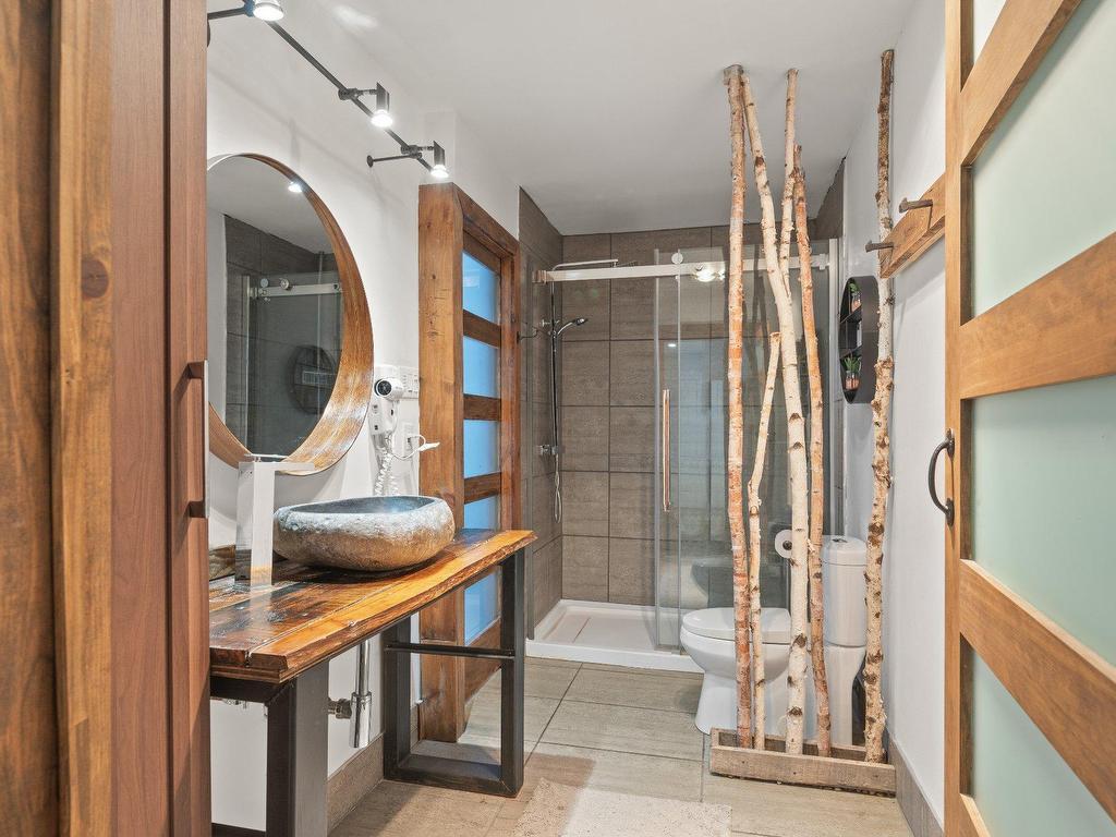 









116


Ch. de Kandahar

, 242,
Mont-Tremblant,




QC
J8E1E2

