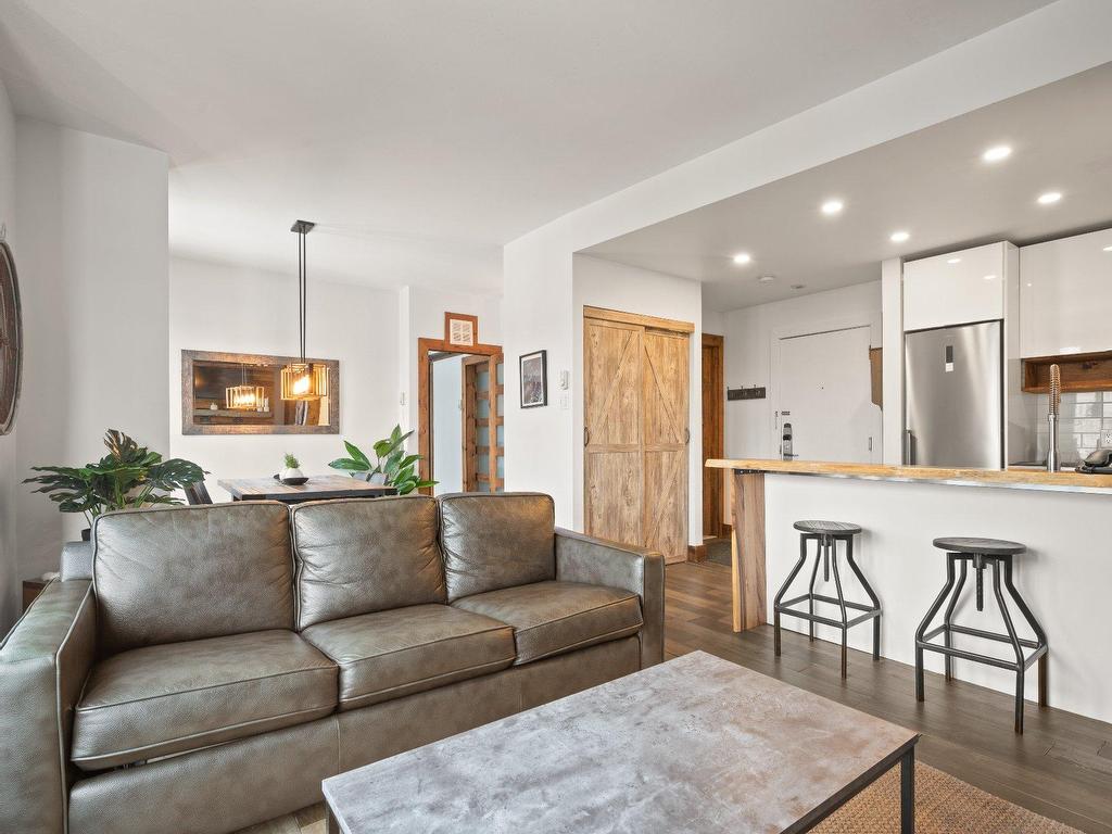 









116


Ch. de Kandahar

, 242,
Mont-Tremblant,




QC
J8E1E2


