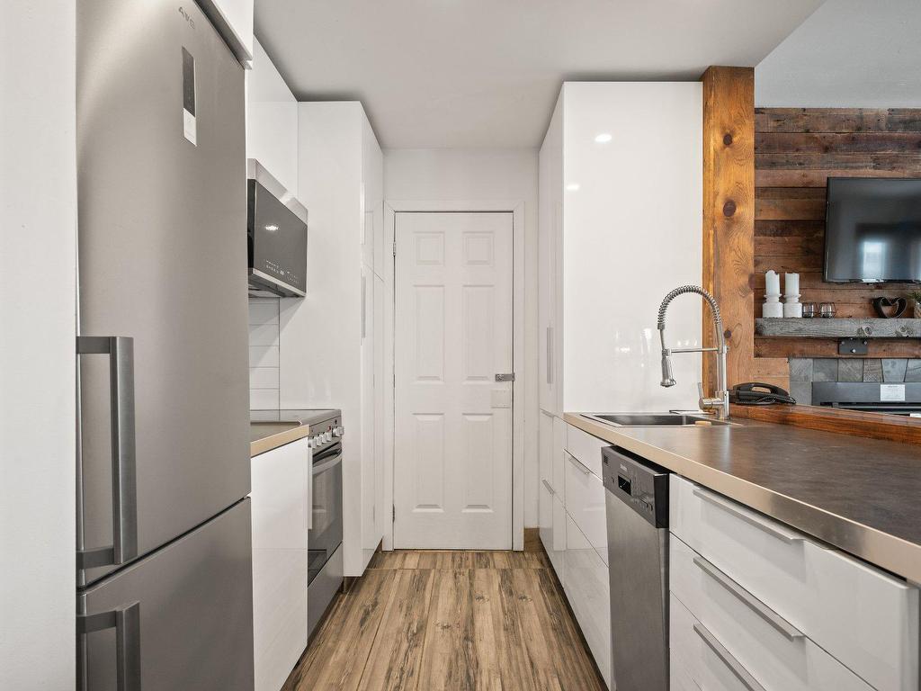 









116


Ch. de Kandahar

, 242,
Mont-Tremblant,




QC
J8E1E2

