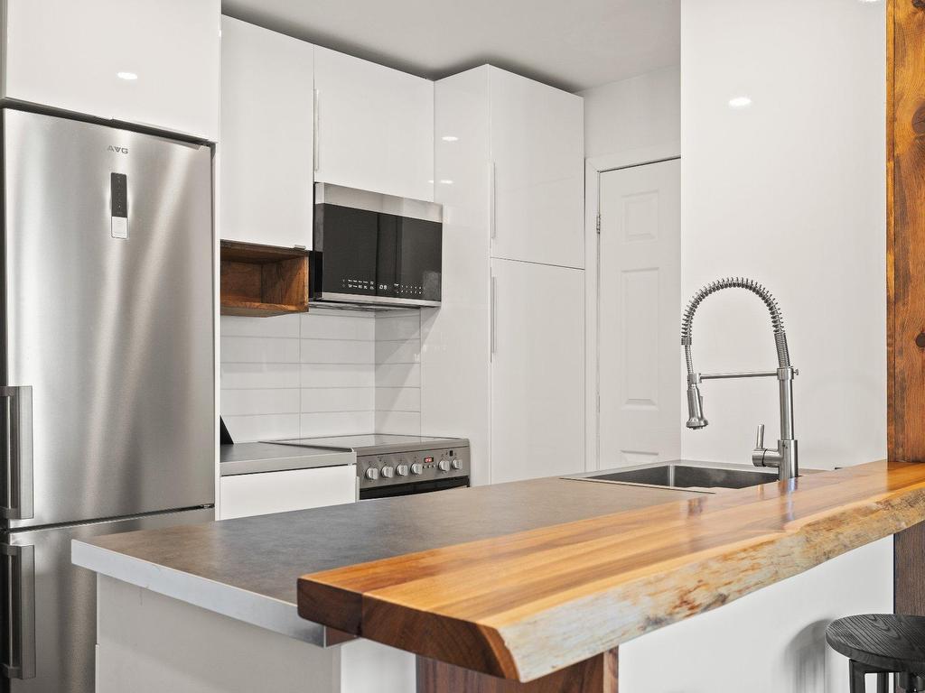 









116


Ch. de Kandahar

, 242,
Mont-Tremblant,




QC
J8E1E2

