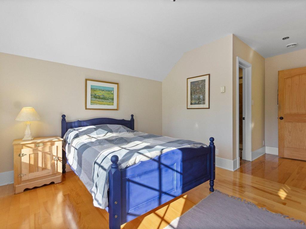 









40


Av. du Golf

,
Pointe-Claire,




QC
H9S4N5


