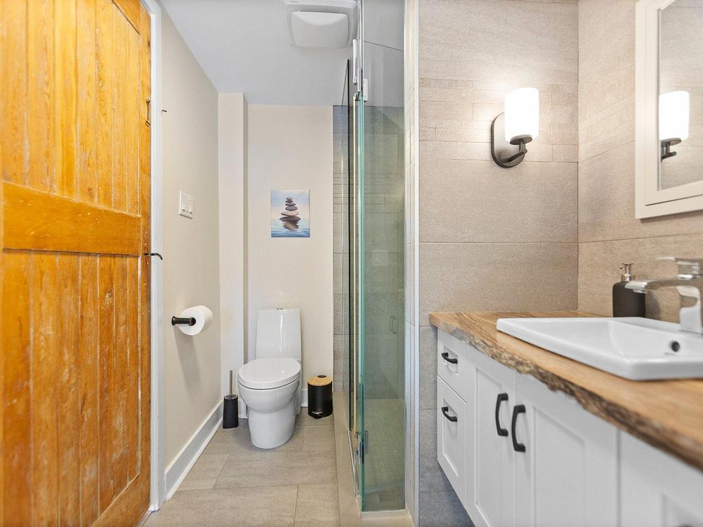 









40


Av. du Golf

,
Pointe-Claire,




QC
H9S4N5

