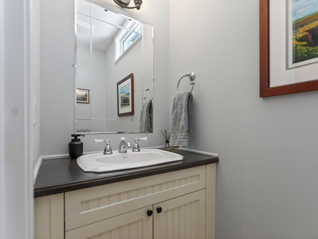 









40


Av. du Golf

,
Pointe-Claire,




QC
H9S4N5

