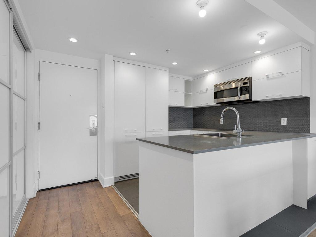 









1390


Rue du Fort

, 1402,
Montréal (Ville-Marie),




QC
H3H2R7

