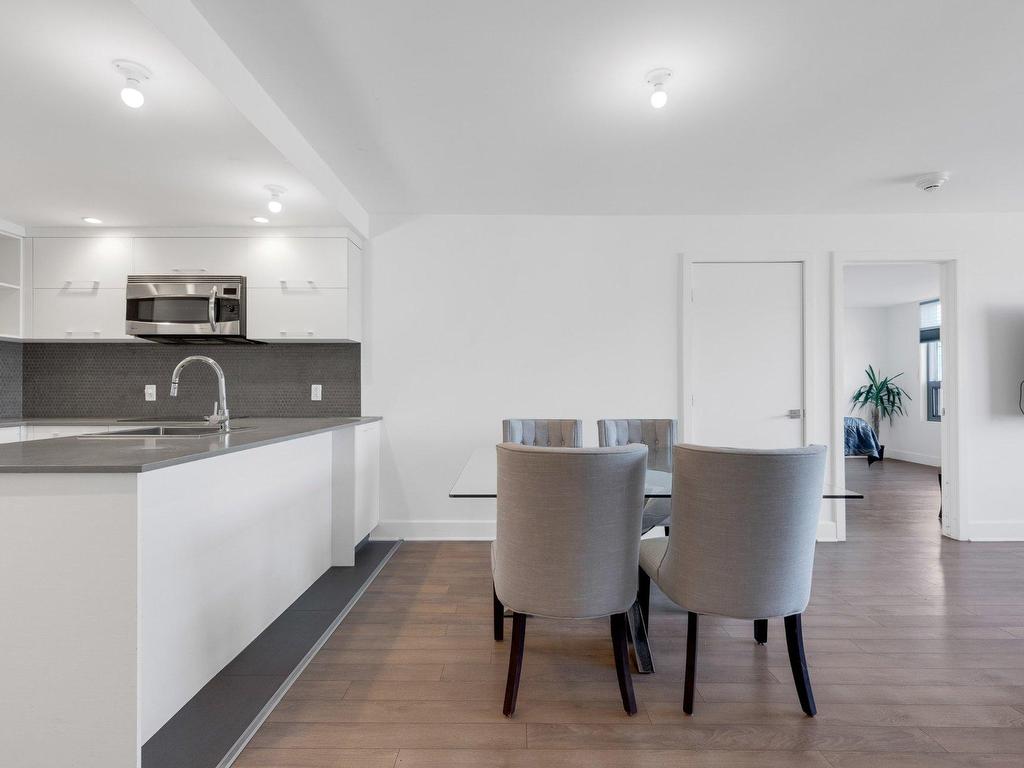 









1390


Rue du Fort

, 1402,
Montréal (Ville-Marie),




QC
H3H2R7


