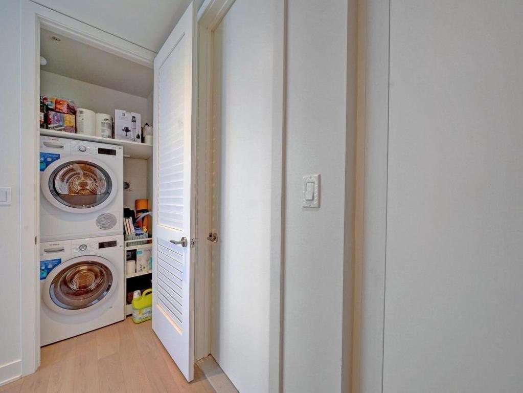 









1020


Rue de la Montagne

, 3510,
Montréal (Ville-Marie),




QC
H3G1V7

