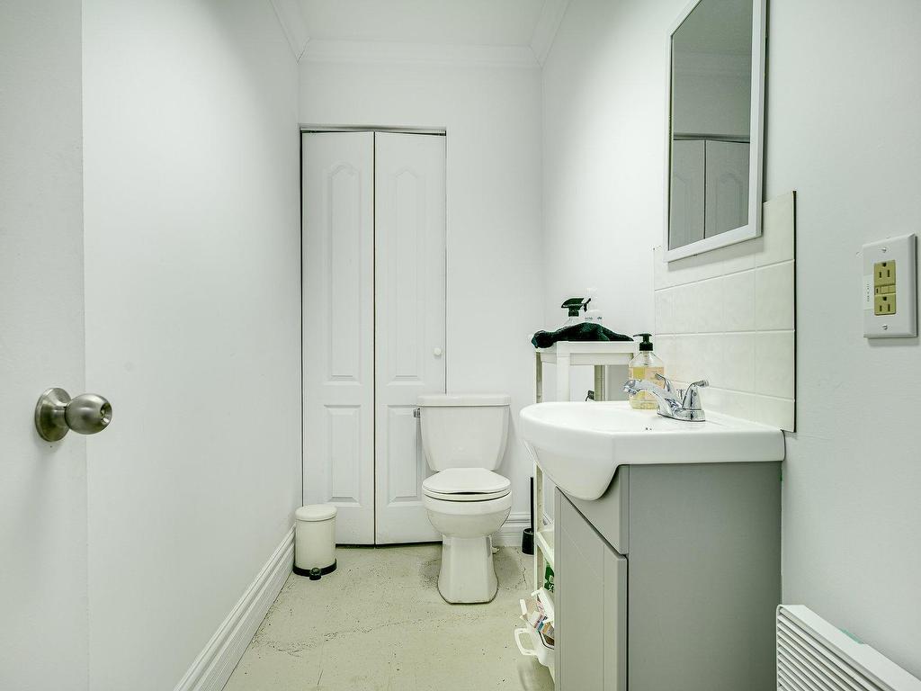 









1085


Rue Melançon

,
Saint-Jérôme,




QC
J7Z7N6

