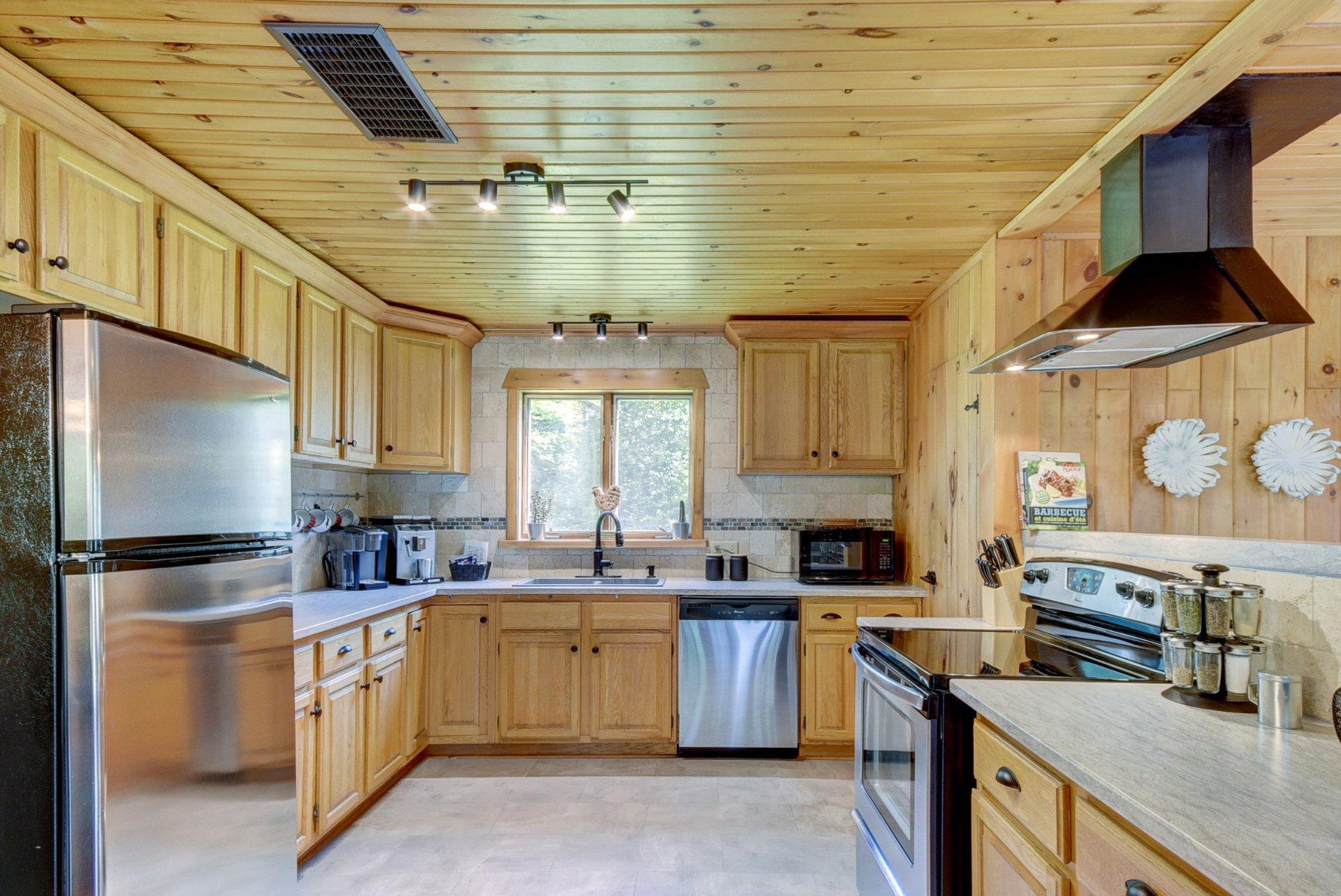 









291


Ch. du Nordet

,
Lac-Supérieur,




QC
J0T1J0

