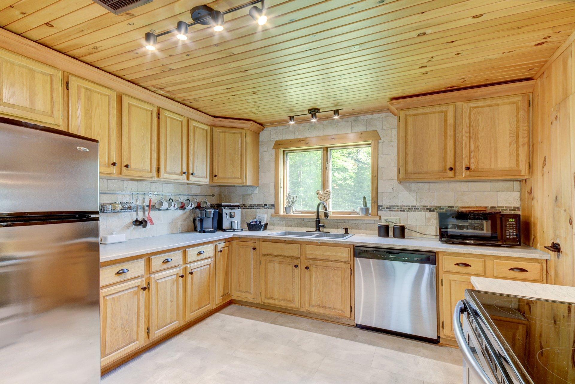 









291


Ch. du Nordet

,
Lac-Supérieur,




QC
J0T1J0

