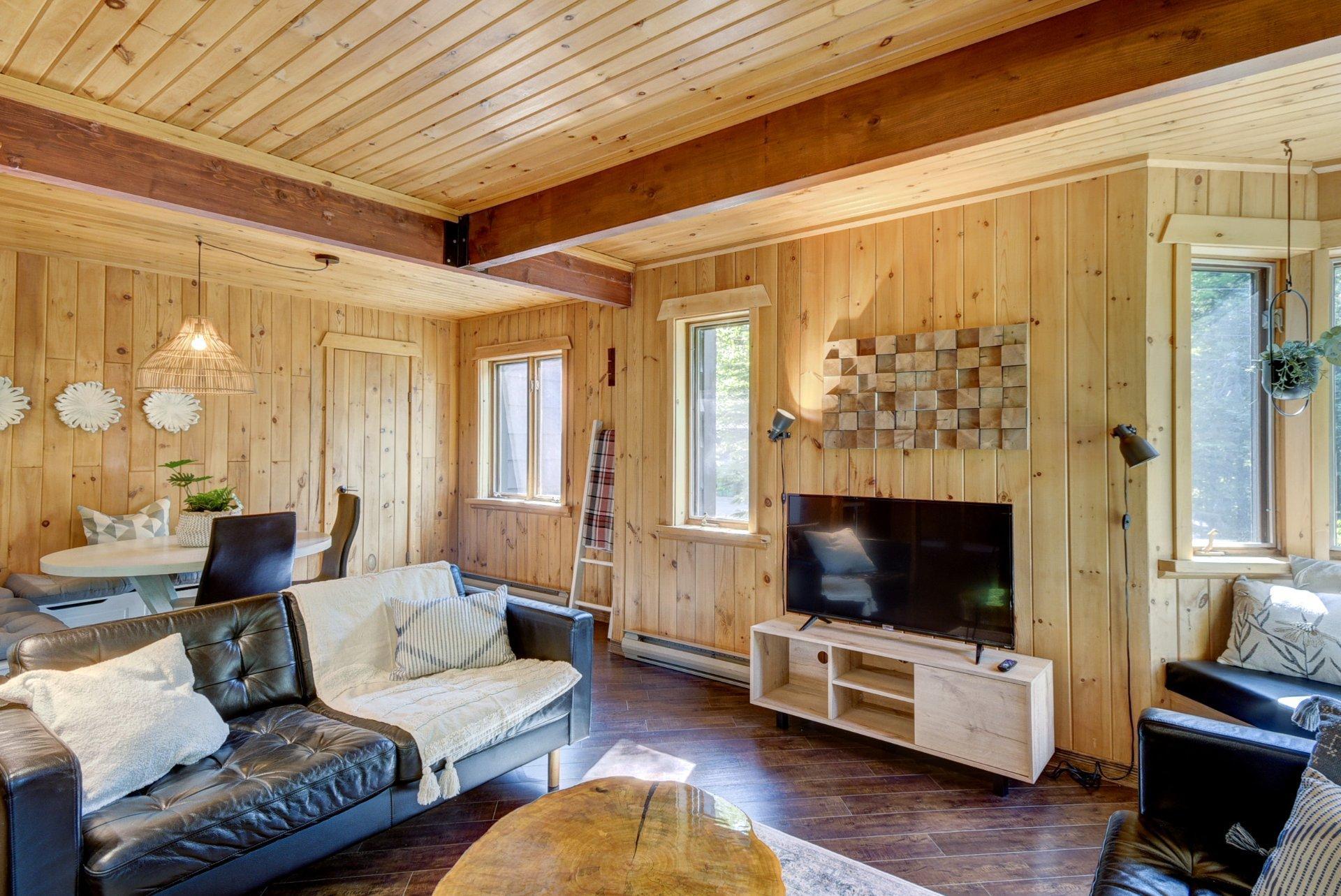 









291


Ch. du Nordet

,
Lac-Supérieur,




QC
J0T1J0

