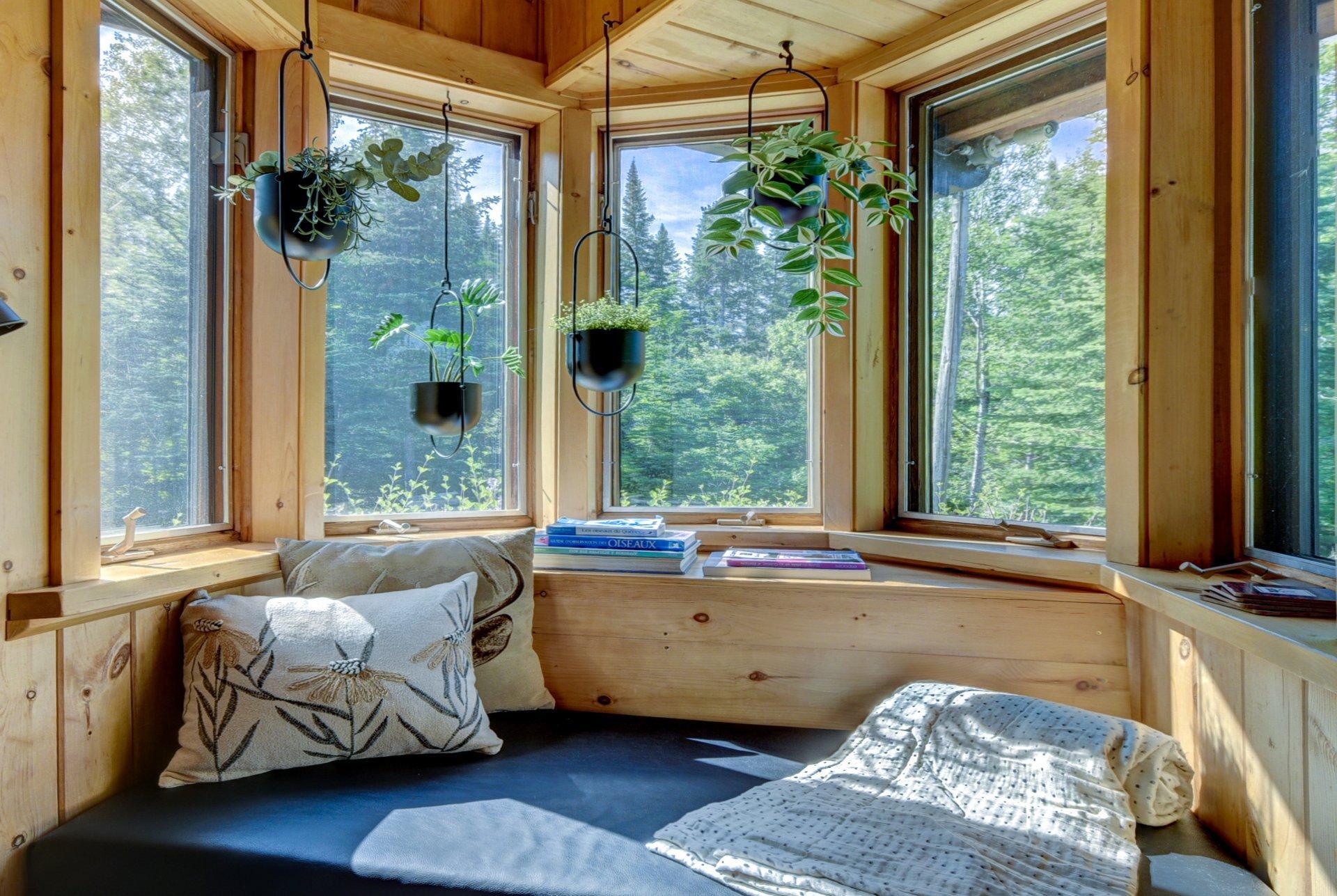 









291


Ch. du Nordet

,
Lac-Supérieur,




QC
J0T1J0

