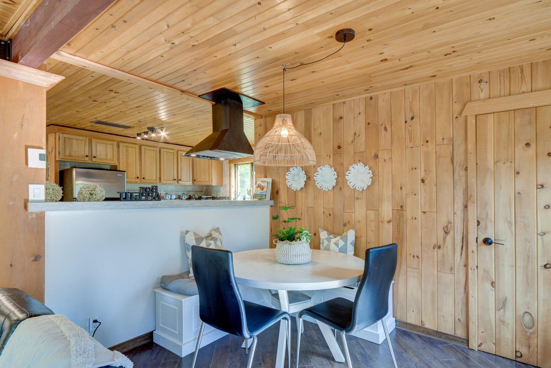









291


Ch. du Nordet

,
Lac-Supérieur,




QC
J0T1J0

