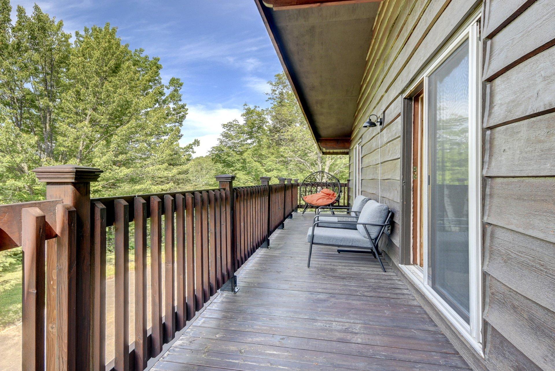 









291


Ch. du Nordet

,
Lac-Supérieur,




QC
J0T1J0

