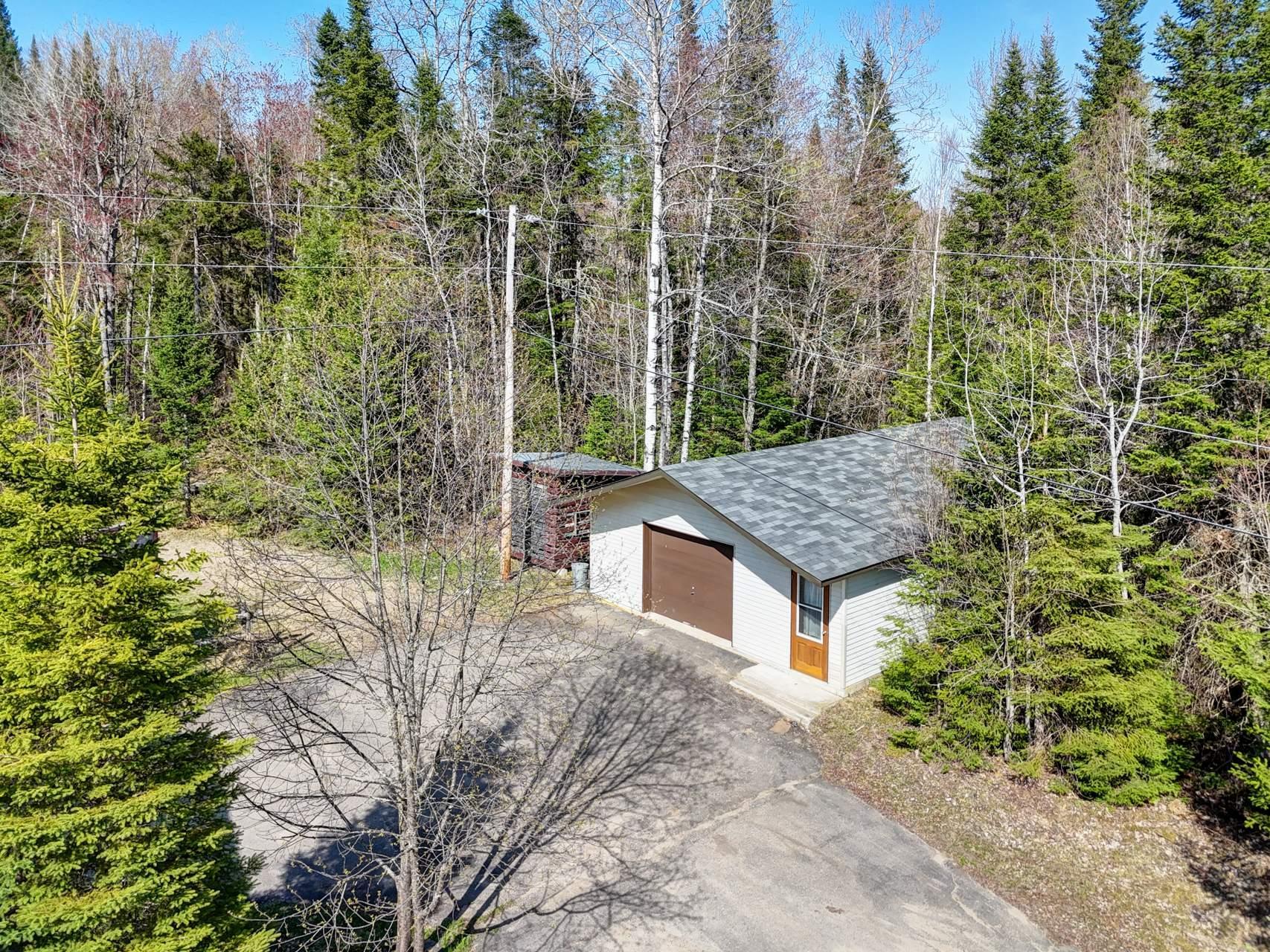 









291


Ch. du Nordet

,
Lac-Supérieur,




QC
J0T1J0

