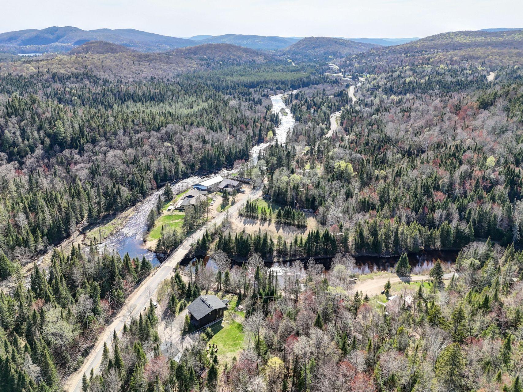 









291


Ch. du Nordet

,
Lac-Supérieur,




QC
J0T1J0


