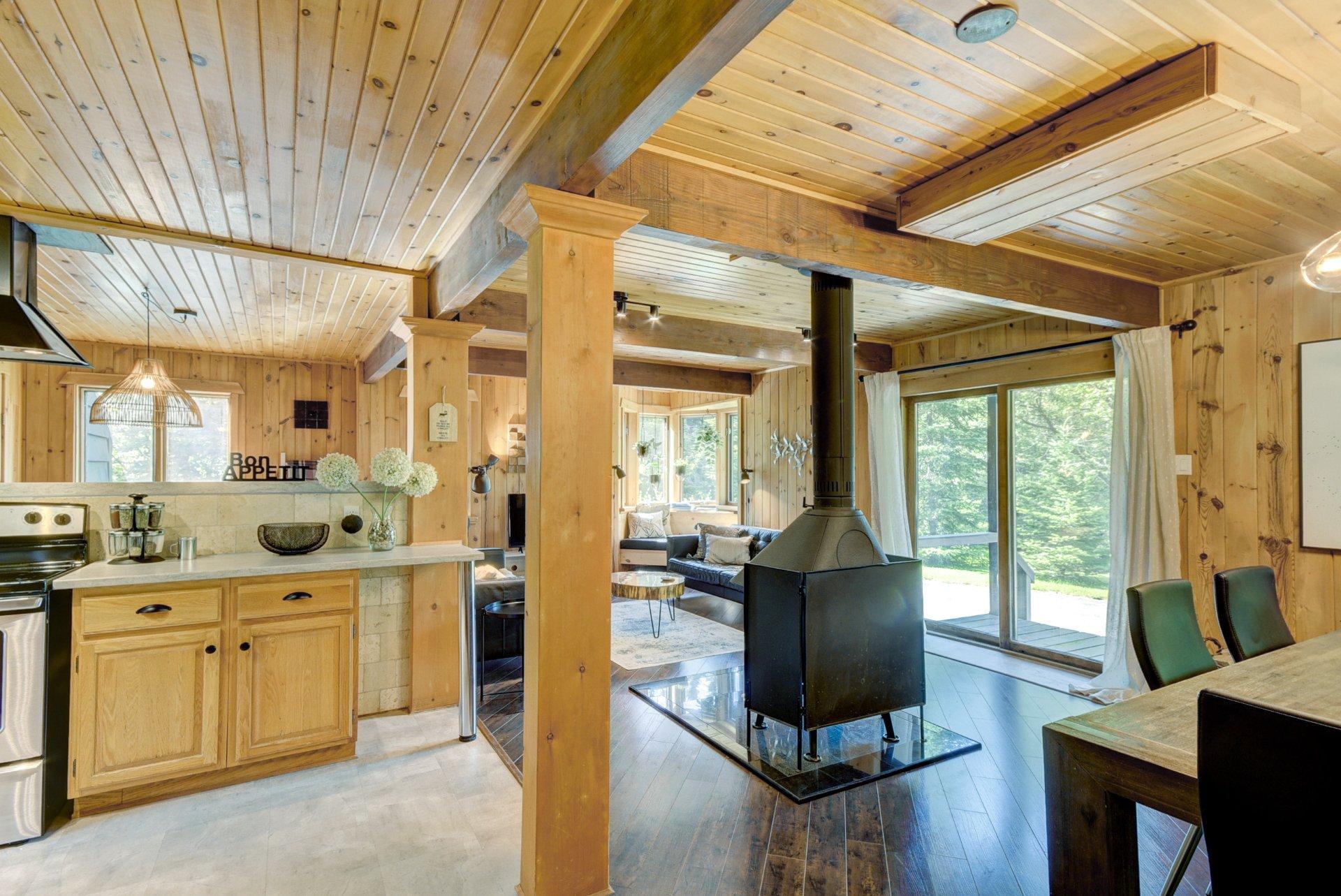 









291


Ch. du Nordet

,
Lac-Supérieur,




QC
J0T1J0


