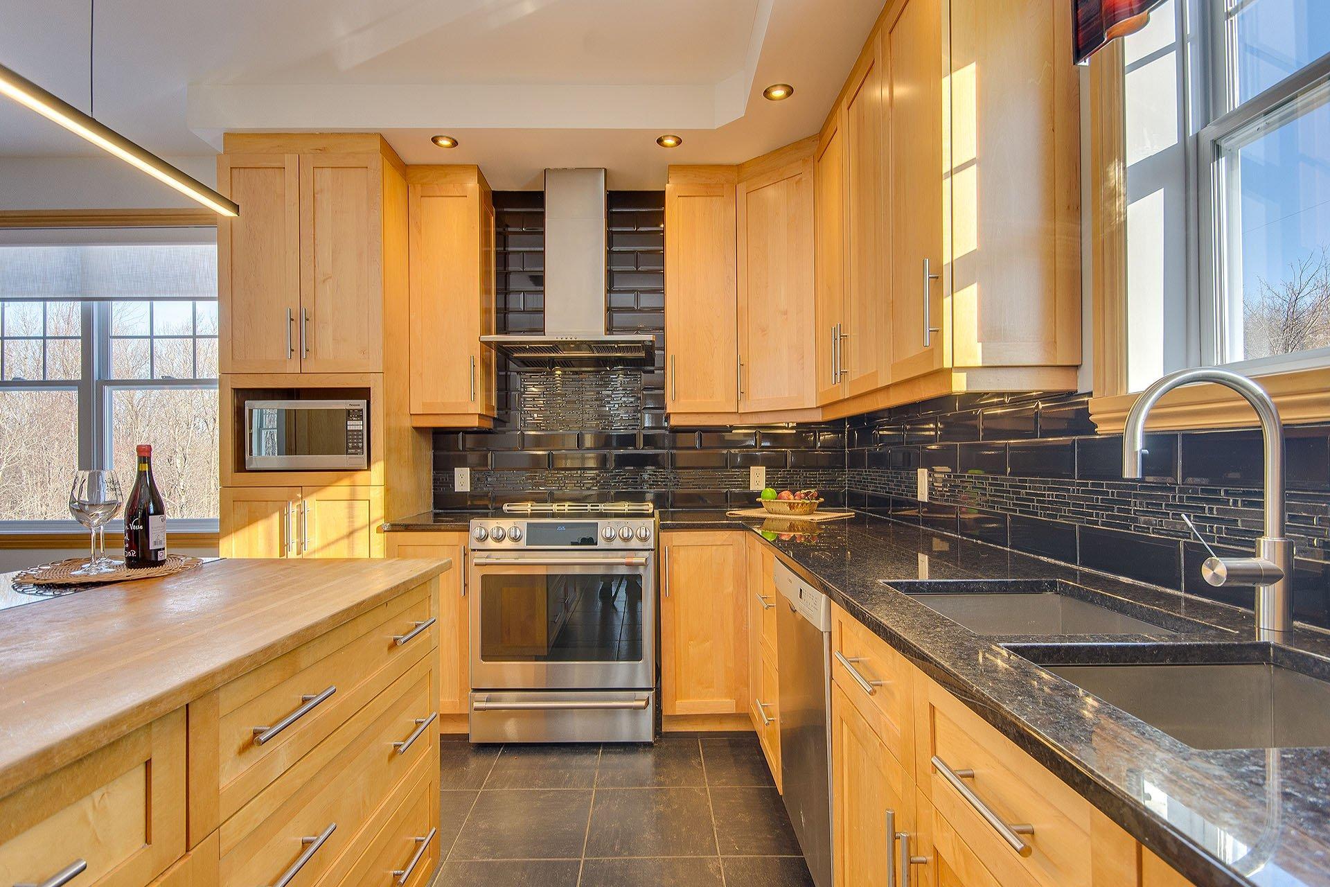









31


Ch. Mountain

,
Bolton-Ouest,




QC
J0E2T0

